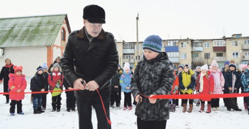 Радуются дети – радуемся мы Радуются дети – радуемся мы