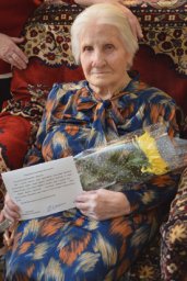 «С Днем рождения, бабушка Шура!» «С Днем рождения, бабушка Шура!»