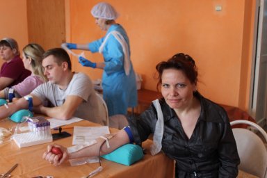 Кровь  нужна людям