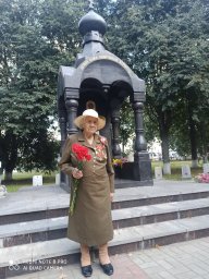 «Свой первый поцелуй подарила раненому бойцу» «Свой первый поцелуй подарила раненому бойцу»