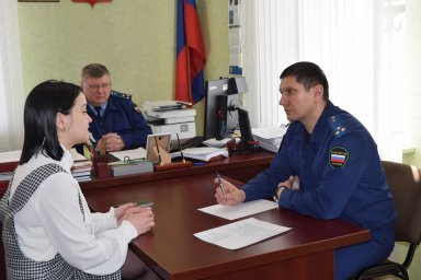Алиментщики под надзором прокурора Алиментщики под надзором прокурора