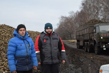 Техника уходит с полей Техника уходит с полей