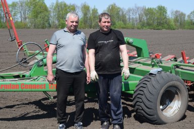 Приступили к севу